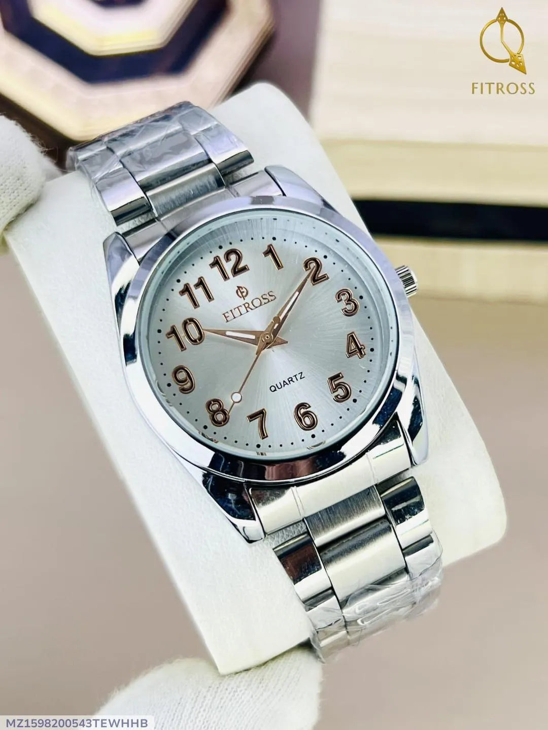 Men's Movement : Quartz,Water Resistant Watch